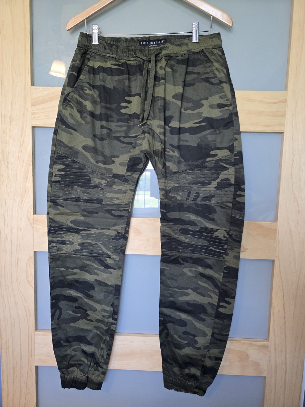 Camouflage Cargo Jogger Pants - Olive Camo